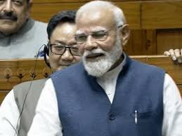 PM ने दोस्त कहा तो अखिलेश ने हाथ जोड़